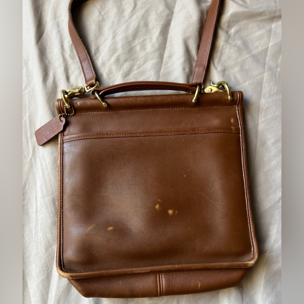 Vintage Coach Willis Crossbody Bag - Picture 4 of 9